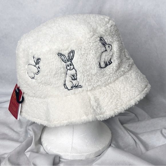 LULULEMON New Year Bucket Hat Reversible Hat Rabbit Bunny Fleece Size‎ M/L - Picture 6 of 16